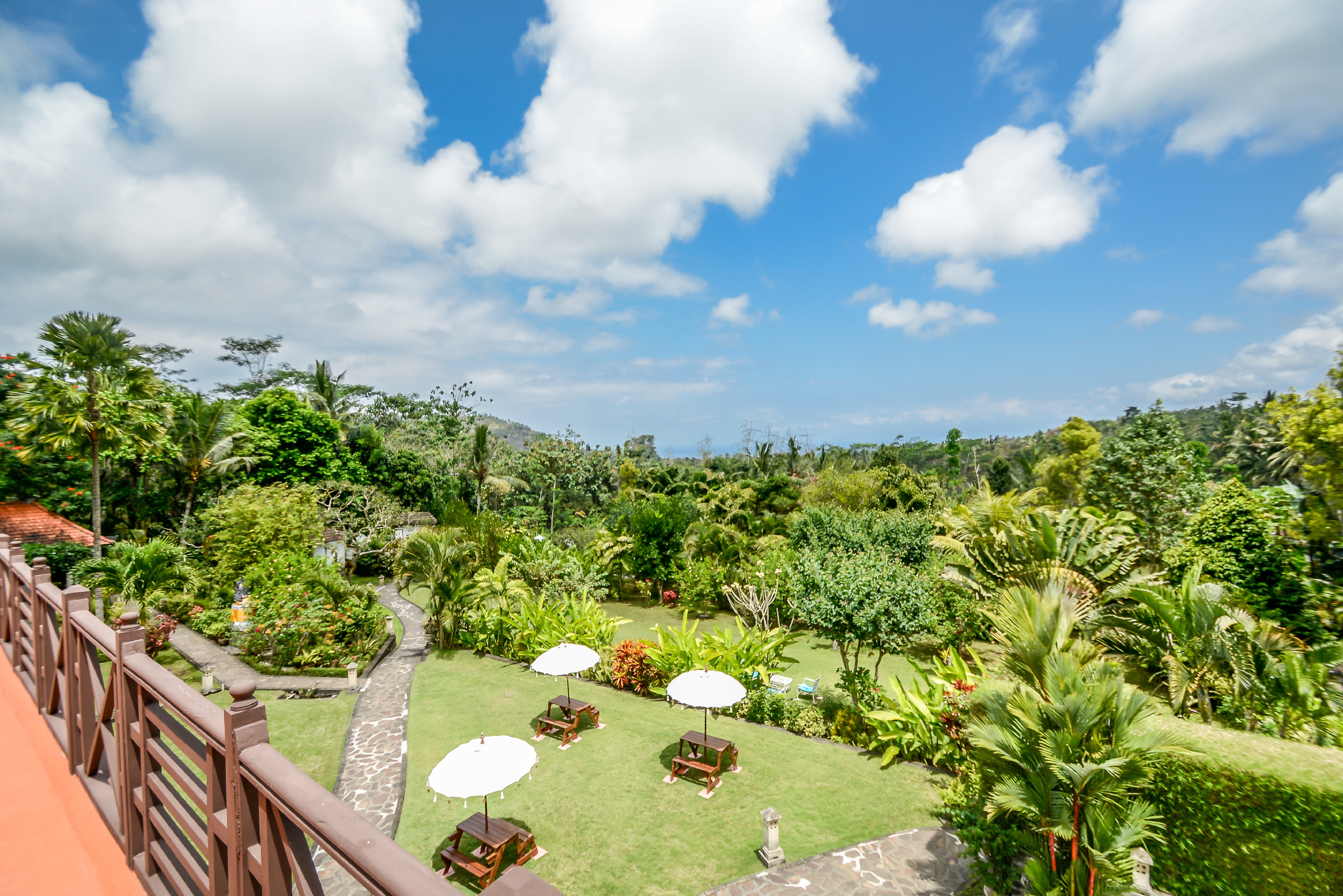 Bukit Asri Lodge Bungalow in East Bali